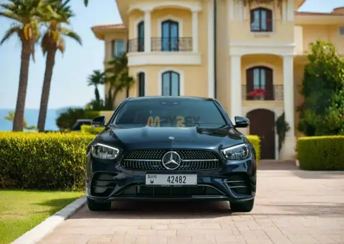 Mercedes-Benz AMG E300 2022